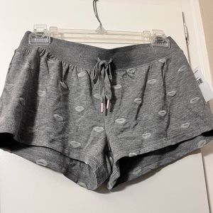 Soft “Free Press” lounge short size small